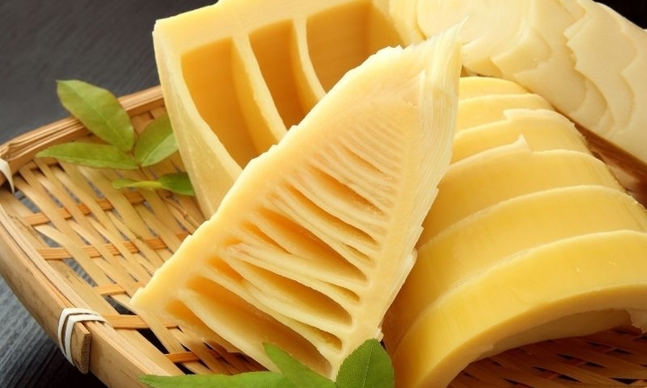 Ăn măng tươi có bị ngộ độc?