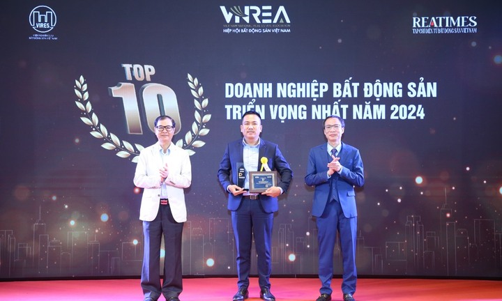 Vạn Xuân Group lọt Top 10 Doanh nghiệp BĐS triển vọng nhất năm 2024 