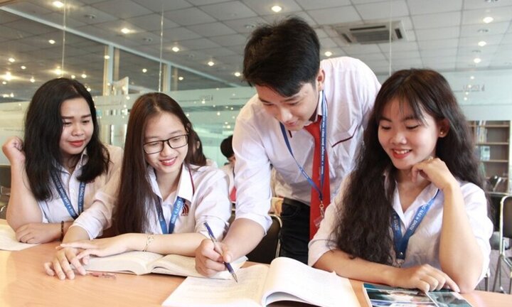 Nữ giới có phù hợp với ngành Kinh tế đối ngoại?