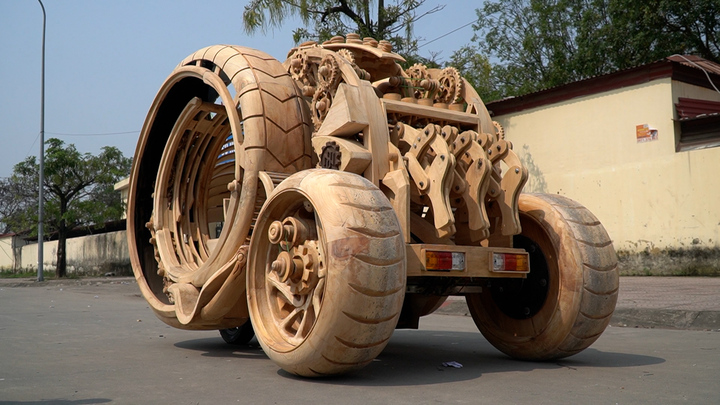 Chiếc xe bằng gỗ khiến nhiều người 'choáng váng' của chàng trai Bắc Ninh