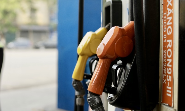 Giá xăng dầu thế giới hôm nay 23/3 tiếp tục giảm nhẹ