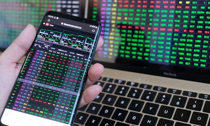 Shark Thủy bị bắt, cổ phiếu Apax Holdings trắng bên mua, giá chỉ 1.700 đồng/cp