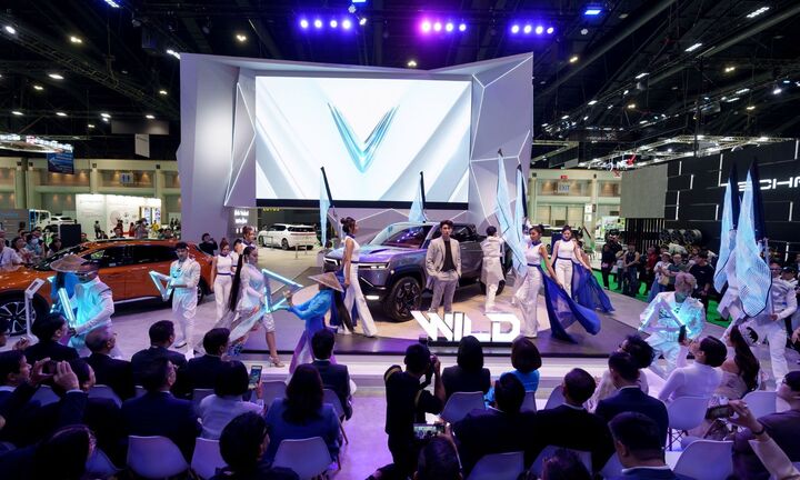 Dàn xe điện VinFast ra mắt thị trường Thái Lan