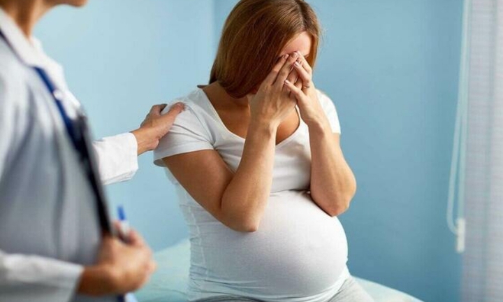 Quan hệ với hai người, làm sao để biết thai nhi con ai?
