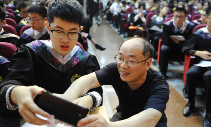 Vì sao Trung Quốc là một trong những quốc gia nuôi con đắt nhất thế giới?