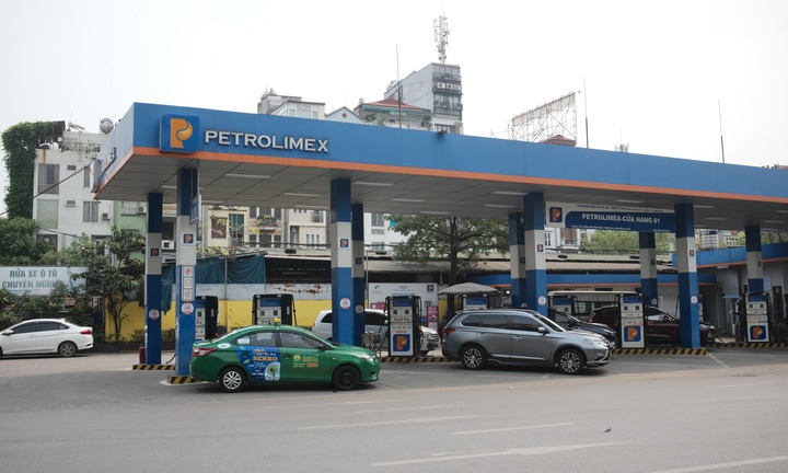 Bộ trưởng Công Thương yêu cầu thực hiện nghiêm quy định hóa đơn điện tử xăng dầu