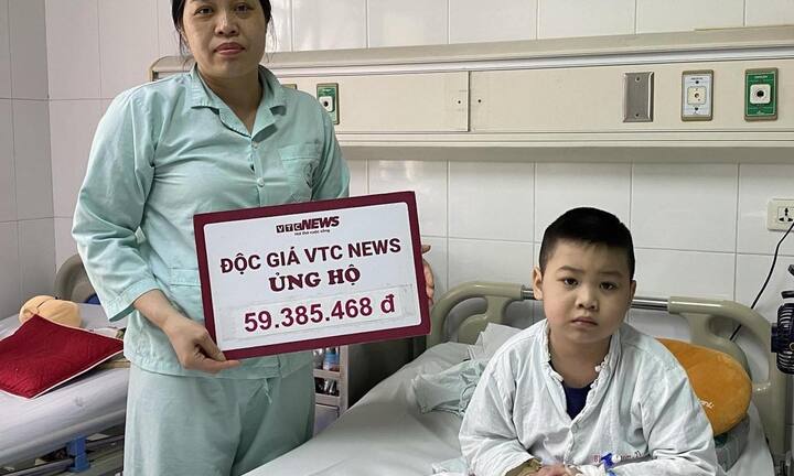 Ủng hộ gần 60 triệu đồng cho bé trai 7 lần phẫu thuật cứu đôi chân