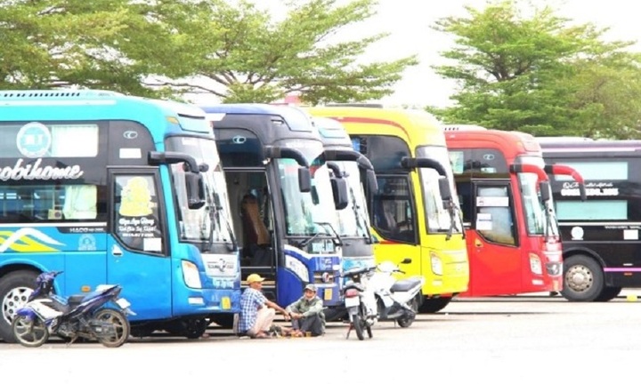 Xe khách chạy quá tốc độ 333 lần trong một tháng ở Lâm Đồng