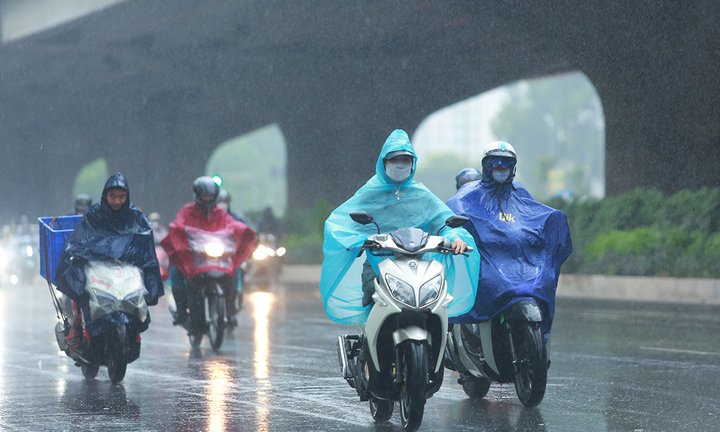 Dự báo thời tiết ngày 5/4: Không khí lạnh tràn về, miền Bắc hứng mưa dông