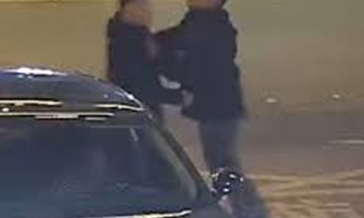 Thích hóng hớt chuyện đánh nhau, 3 tội phạm 'sập bẫy', bị cảnh sát bắt tại trận 