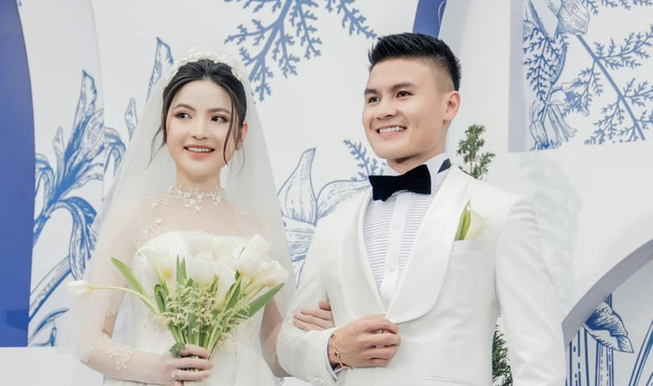 Mâu thuẫn giữa vợ chồng Quang Hải với studio ảnh cưới