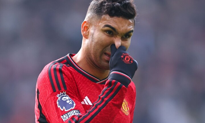 CĐV Man Utd nổi giận, yêu cầu Casemiro giải nghệ 