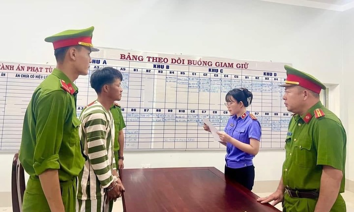 Bà Rịa - Vũng Tàu: Khởi tố kẻ ném gạch, cầm dao uy hiếp CSGT 