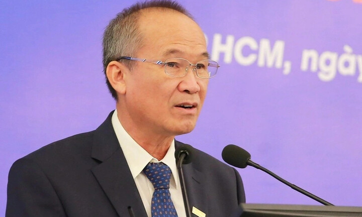 Gần 10 năm làm Chủ tịch Sacombank, ông Dương Công Minh liên tục bị hỏi về cổ tức