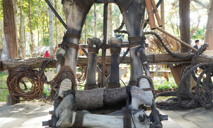 Điều tra nhóm người trộm 4 hiện vật trưng bày tại Thiên đường Tây Nguyên Gia Lai