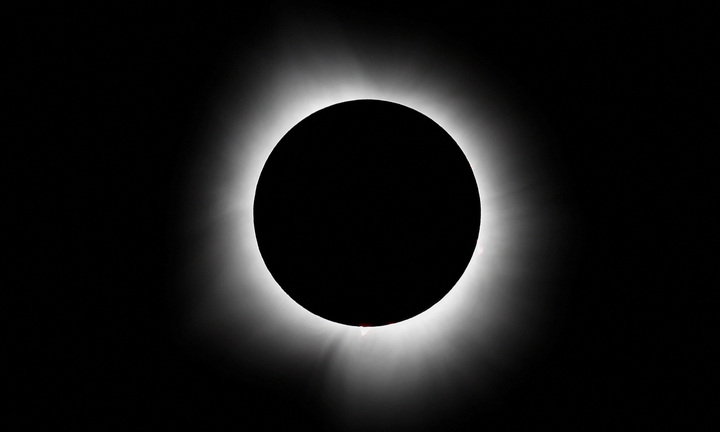 Video cận cảnh nhật thực toàn phần 'siêu hiếm' ở Mexico