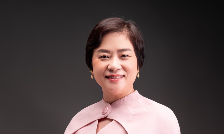 'Mong mỗi lần ra nước ngoài, tôi nói mình là người Việt Nam ai cũng khâm phục'