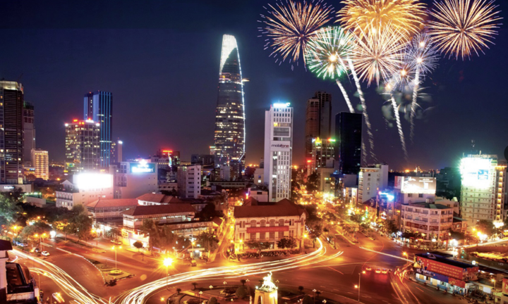 Đề xuất bắn pháo hoa ở 16 điểm tại TP.HCM dịp lễ 30/4 