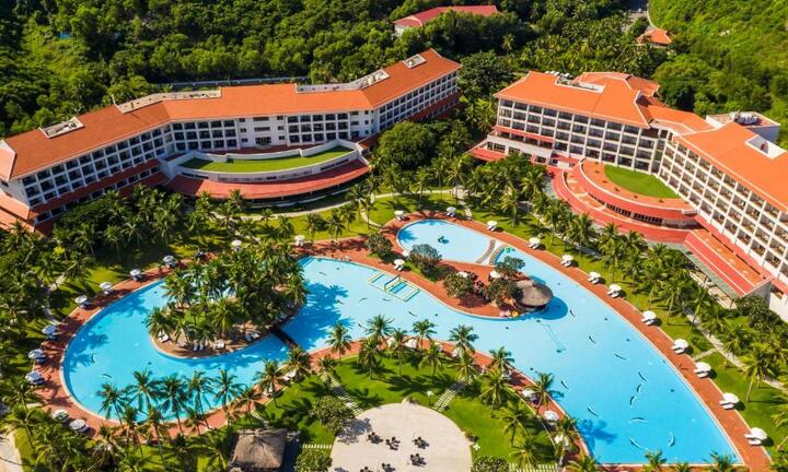 Top 9 khách sạn 5 sao sang trọng, view vạn người mê ở Nha Trang