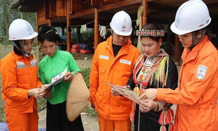 EVNNPC được tổ chức Fitch xếp hạng tín nhiệm ở mức 'BB+' với triển vọng ổn định