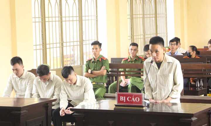 Nhận tiền của người Trung Quốc đi phát tán tin nhắn rác, nhóm thanh niên lĩnh án