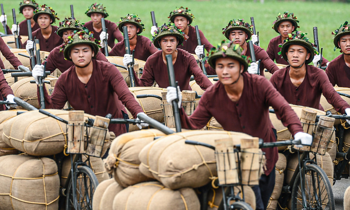 Tái hiện đoàn quân xe đạp thồ huyền thoại trong Chiến dịch Điện Biên Phủ