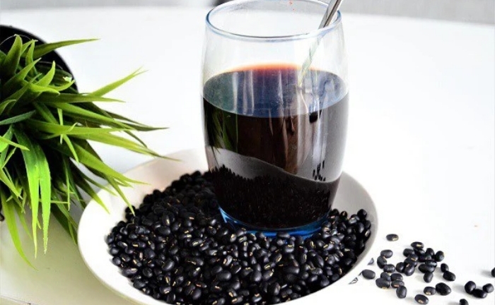 Có nên uống nước đậu đen mỗi ngày?