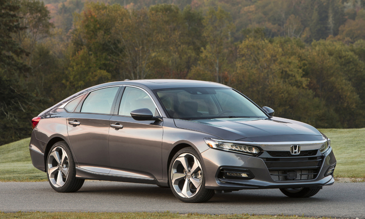 Những mẫu xe sedan hạng D nổi bật trên thị trường