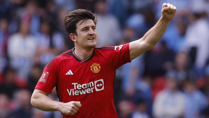 Dẫn 3-0 vẫn suýt thua đội hạng dưới, Man Utd chật vật vào chung kết Cúp FA