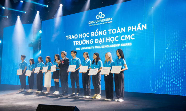 Trường Đại học CMC trao quỹ học bổng 96 tỷ kèm cam kết việc làm