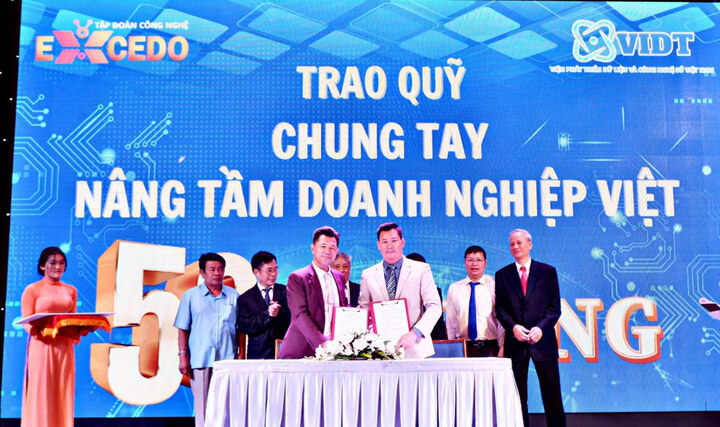 Diễn đàn 'Chuyển đổi số - nâng tầm doanh nghiệp Việt'