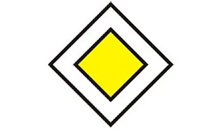 Ý nghĩa của biển giao thông hình thoi