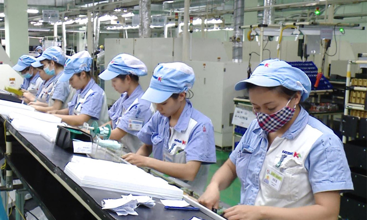 Tuổi nghỉ hưu của lao động nữ năm 2024 tăng lên bao nhiêu?