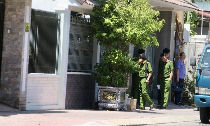 Công an có mặt tại nhà riêng nhiều cựu lãnh đạo Bình Thuận