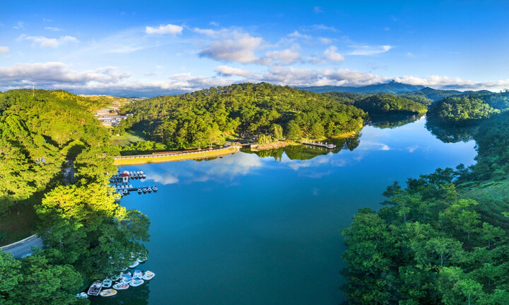 Những điểm du lịch hút khách không cần bay từ TP.HCM