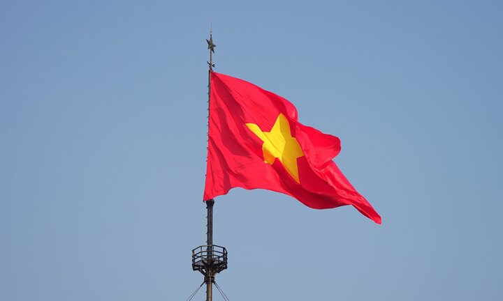 Lễ thượng cờ 'Thống nhất non sông' ở Đôi bờ Hiền Lương - Bến Hải