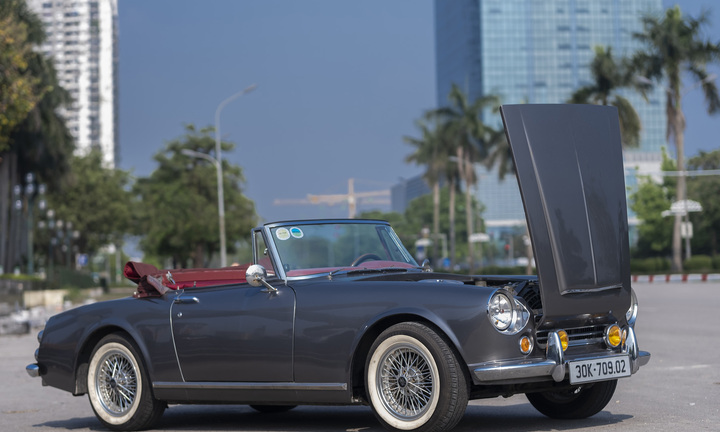 Datsun Fairlady 1969 được trả giá 1,7 tỷ, chủ xe Hà Nội kiên quyết không bán