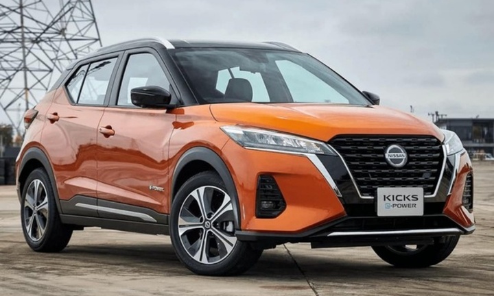 Nhiều hãng xe đua nhau giảm giá