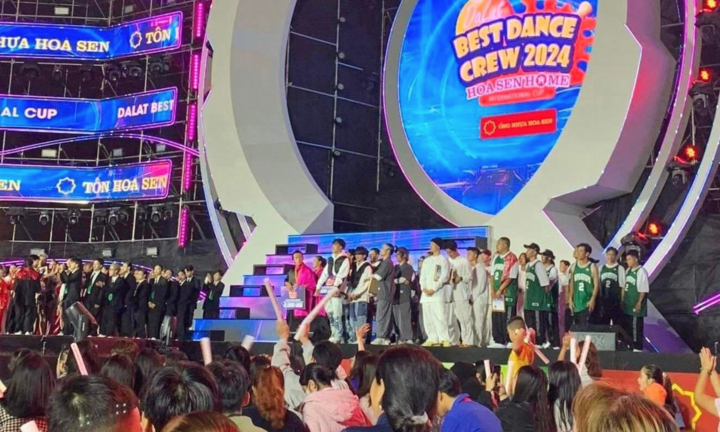 Vạn người đổ về Quảng trường Lâm Viên Đà Lạt xem lễ hội vũ đạo 