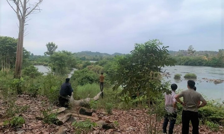 Tìm kiếm người đàn ông mất tích trên sông Pô Cô