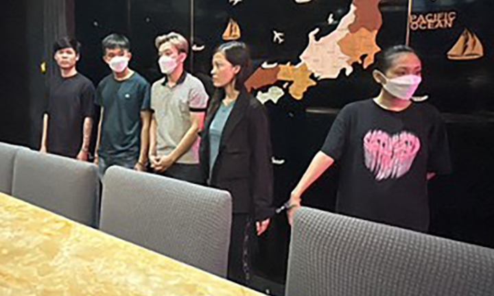 Khởi tố chủ và nhân viên nhà hàng ở TP.HCM lột quần áo khách, ép thanh toán tiền