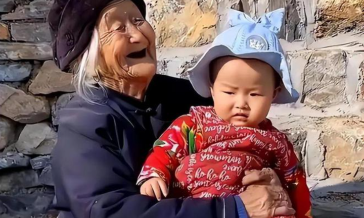 Cụ bà 103 tuổi khỏe mạnh, minh mẫn nhờ 2 thói quen đơn giản này