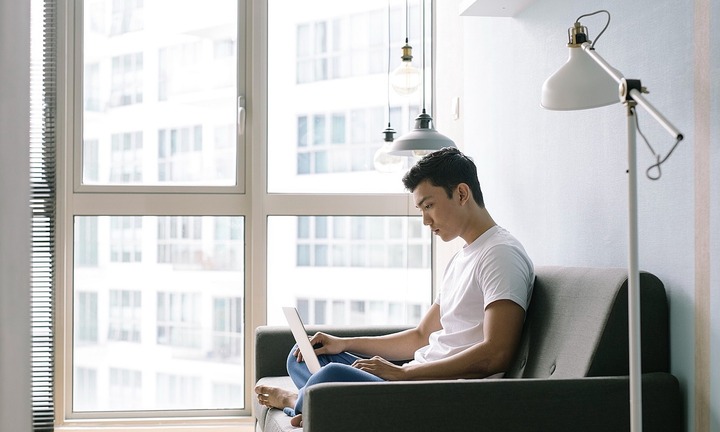 Gen Z - thế hệ sợ yêu và thích một mình