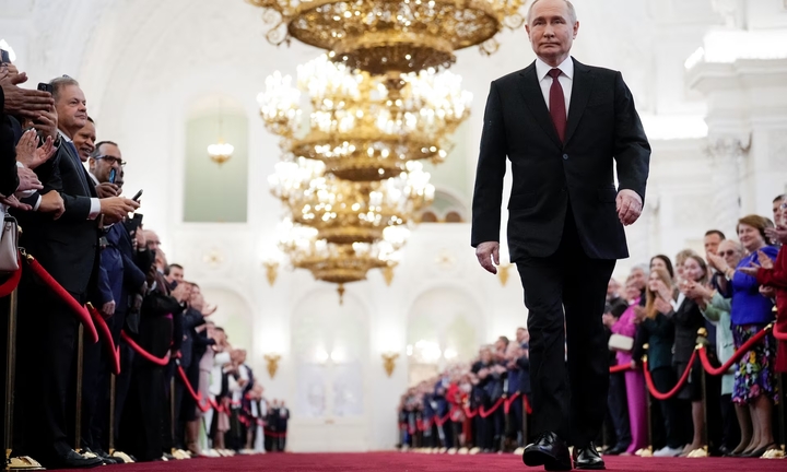 Tổng thống UAE là nhà lãnh đạo nước ngoài đầu tiên chúc mừng ông Putin nhậm chức