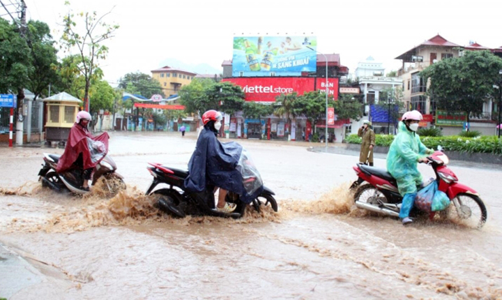 Dự báo thời tiết ngày mai 9/5: Nhiều nơi ở Bắc Bộ mưa lớn, đề phòng sạt lở