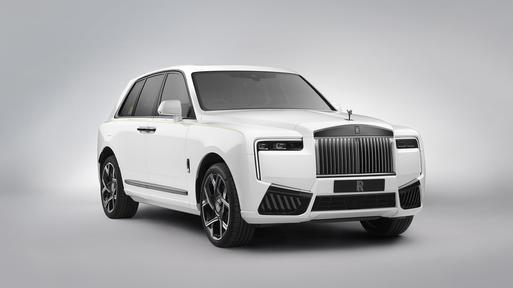 SUV siêu sang Rolls-Royce Cullinan Series II vừa ra mắt đã có giá tại Việt Nam