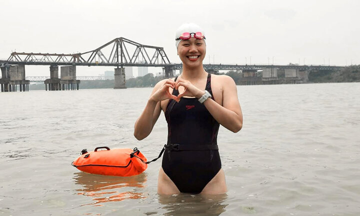 Vì sao Ánh Viên hủy hẹn thực hiện thử thách bơi ở sông Hồng?