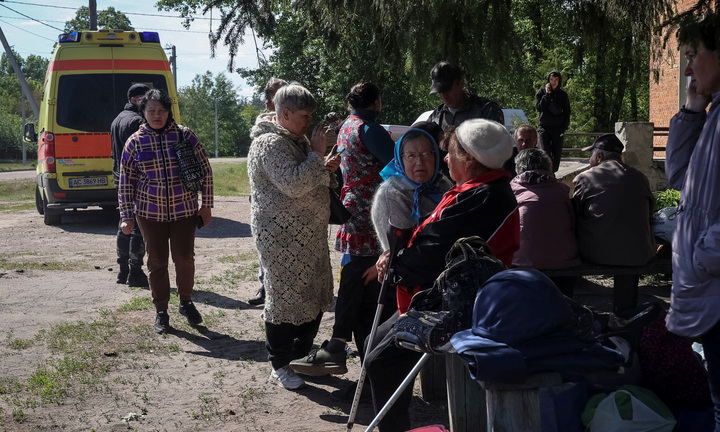 Ukraine sơ tán hơn 1.000 người khỏi Kharkov
