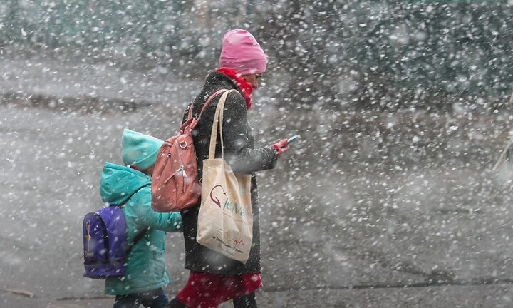 Tuyết rơi dày giữa tháng 5 ở Moskva