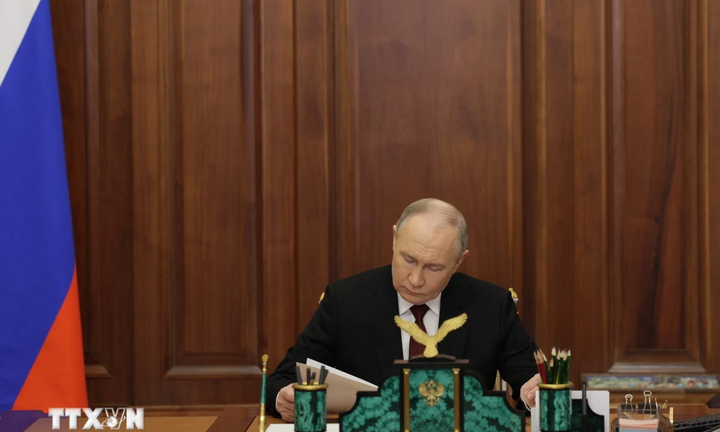 Tổng thống Nga Vladimir Putin phê chuẩn cơ cấu chính phủ có 10 Phó Thủ tướng